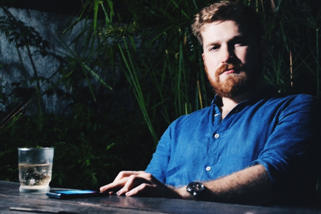 Couple getting ready to log on to portal for online marriage therapy in texas | Couples counseling in Texas | Online marriage counseling | Texas marriage therapist